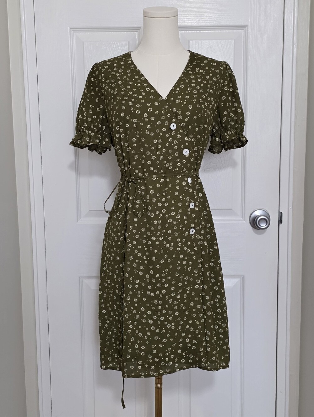 ♡ Green Floral Wrap Dress ♡